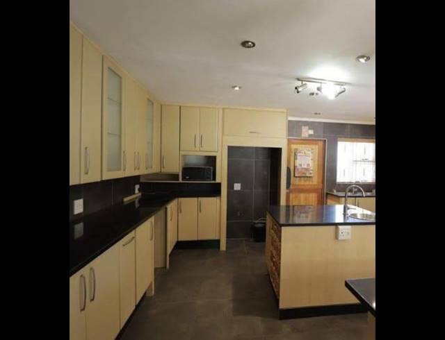 5 BEDROOM HOUSE FOR SALE IN OBSERVATORY